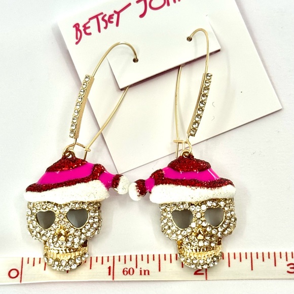 Betsey Johnson ‘Betseys Holiday’ Santa Skull Sz 7 & Earrings Set NWT! - Picture 15 of 16